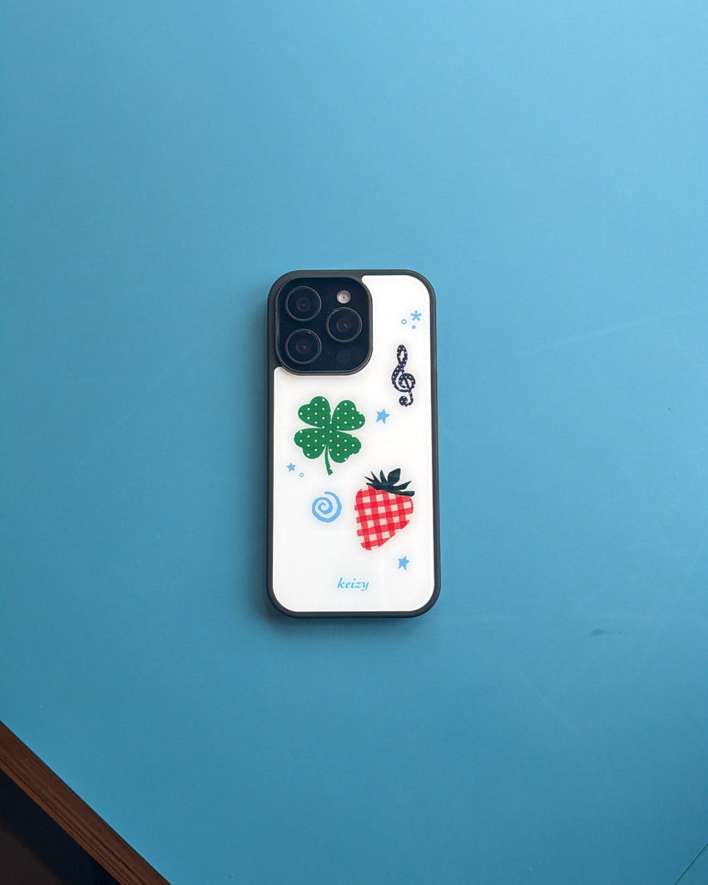 [black edge] lucky clover