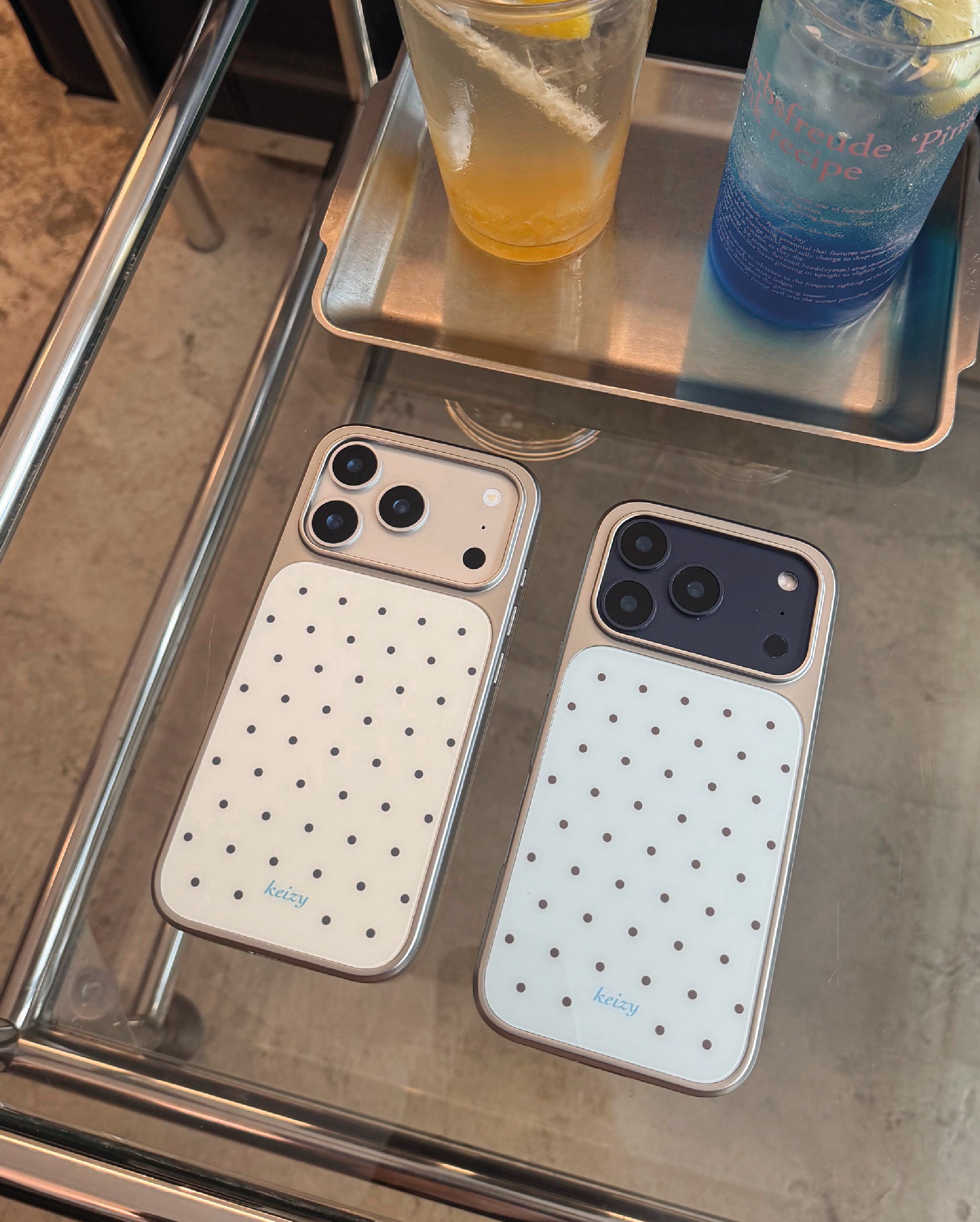 [silver edge] polka dots